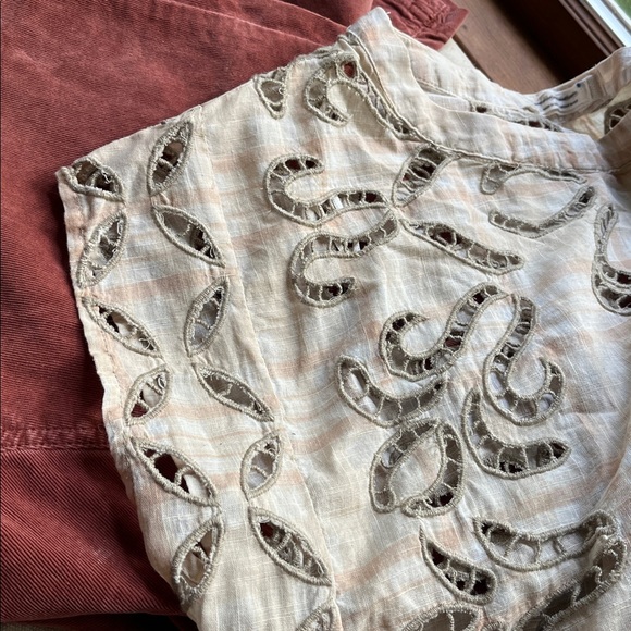 We the Free cut out top🍁🍂 - Picture 4 of 7